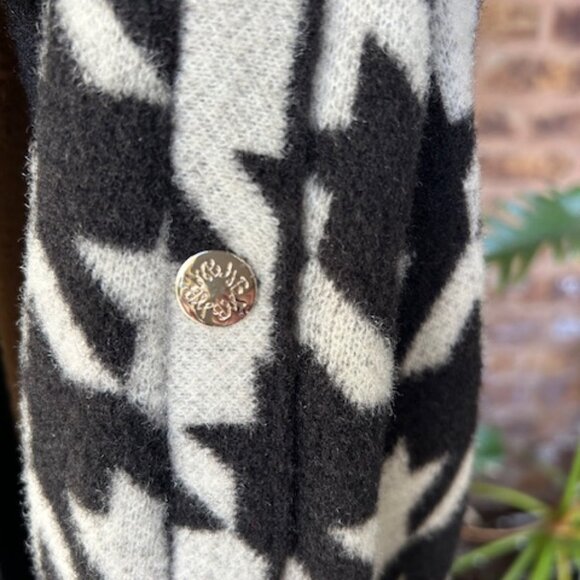 White House Black Market Heavy Weight Nylon Cardigan/Long Sweater - Picture 3 of 5